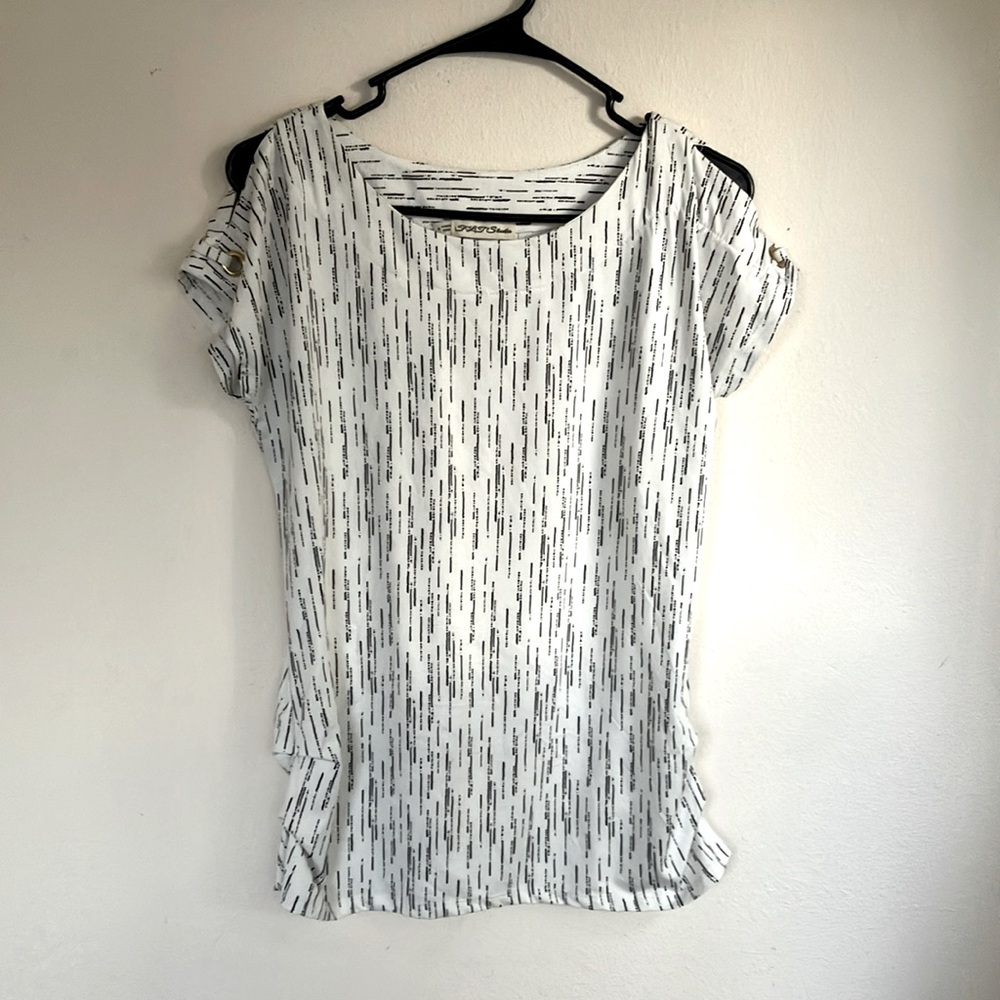 White and Black Patterned Women's Top